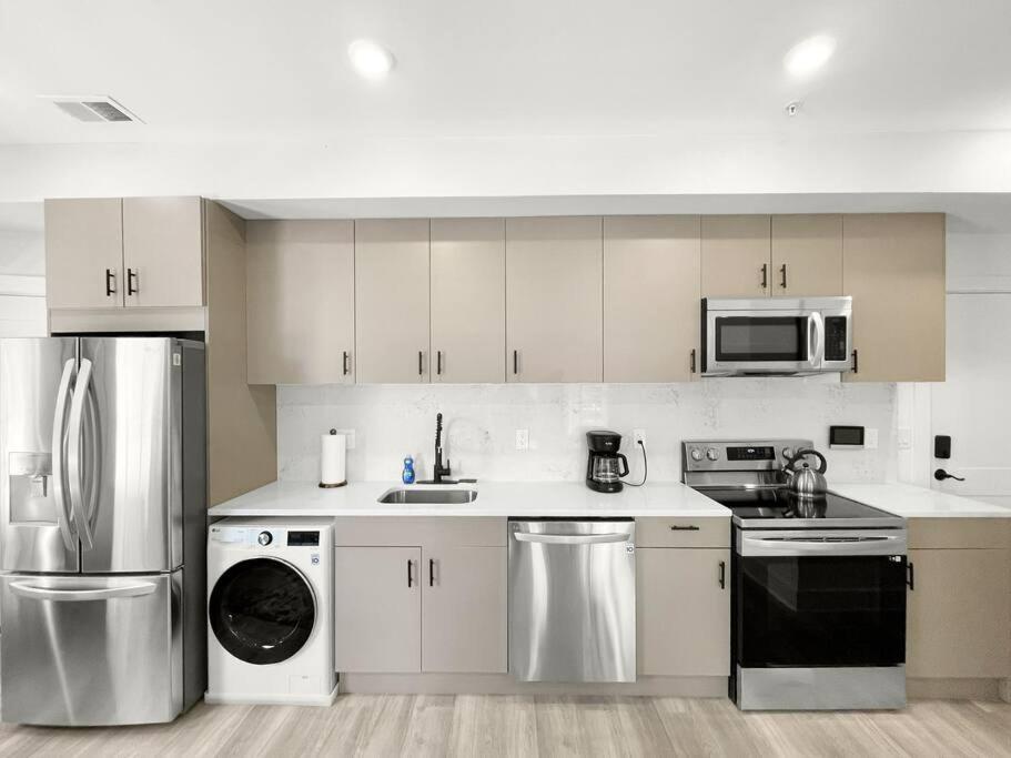 Classy Capitol Hill Apt, Steps From Dc Attraction Washington Exterior photo
