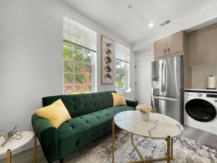 Classy Capitol Hill Apt, Steps From Dc Attraction Washington Exterior photo